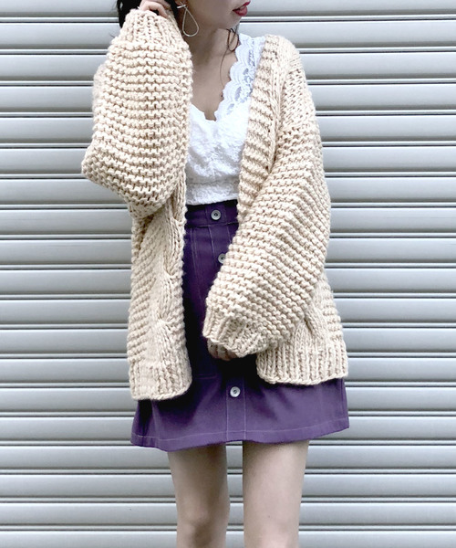 archives（アルシーヴ）の「ハンドメイドケーブルカーディガン（カーディガン/ボレロ・レディース・ブラック/ベージュ/アイボリー・MEDIUM）」の2枚目の写真