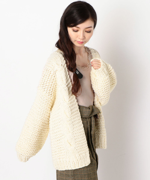 archives（アルシーヴ）の「ハンドメイドケーブルカーディガン（カーディガン/ボレロ・レディース・ブラック/ベージュ/アイボリー・MEDIUM）」の15枚目の写真
