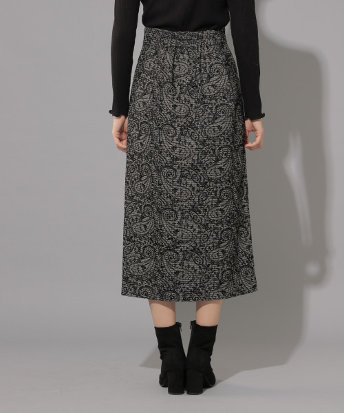 PAGEBOY（ページボーイ）の「ペイズリーチェックナロースカート（スカート・レディース・チャコールグレー/ブラック・SMALL/MEDIUM）」の8枚目の写真
