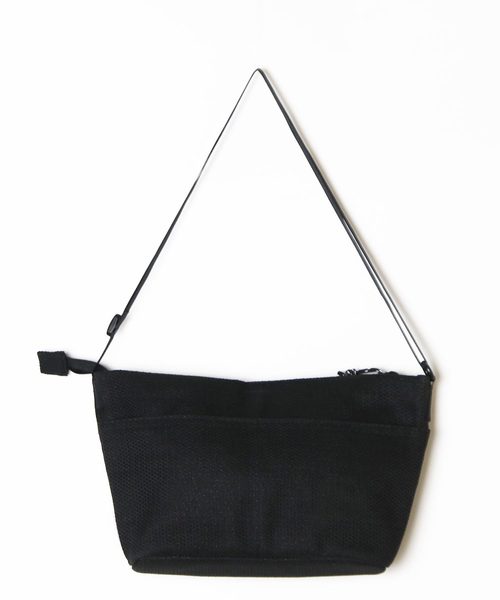 knock through abstraction(ノックスルーアブストラクション)の「【knock through abstraction/ノックスルーアブストラクション】X-filament shoulder bag/クロスフィラメントショルダーバッグ(ショルダーバッグ・レディース・ブルー系その他/ブラック/ブラック系その他・FREE)」の11枚目の写真