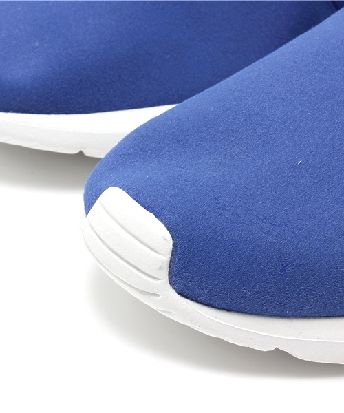 NIKE(ナイキ)の「店舗限定 ナイキ ローシラン NIKE ROSHERUN NM 631749-441(スニーカー・メンズ・ブルー・27.5cm/28cm/28.5cm/26cm/27cm/26.5cm/24cm/24.5cm)」の4枚目の写真