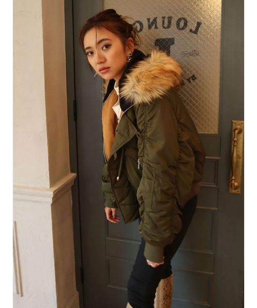 EVRIS（エヴリス）の「シャーリングスリーブN2B ブルゾン（ブルゾン