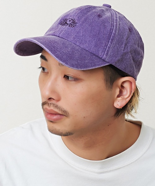 FRUIT OF THE LOOM(フルーツオブザルーム)の「FRUIT OF THE LOOM HARD WASH LOW CAP(キャップ・メンズ・ブラック/パープル/レッド/オフホワイト/オレンジ・FREE)」の4枚目の写真