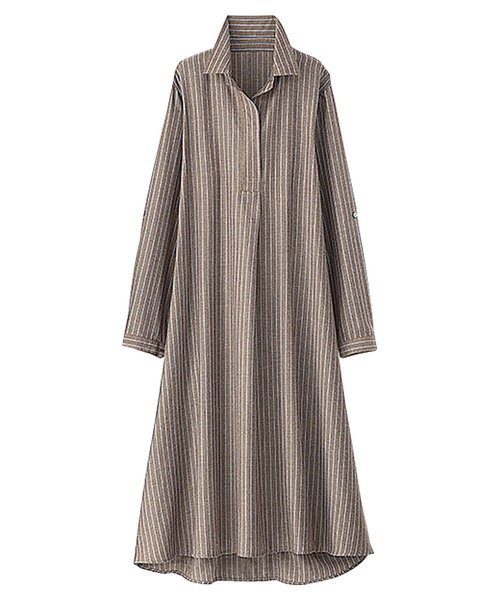 BELLUNA（ベルーナ）の「スキッパー衿デザインシャツワンピース（シャツワンピース・レディース・ブラウン/オフホワイト/ブルー・MEDIUM/LARGE/X-LARGE）」の4枚目の写真