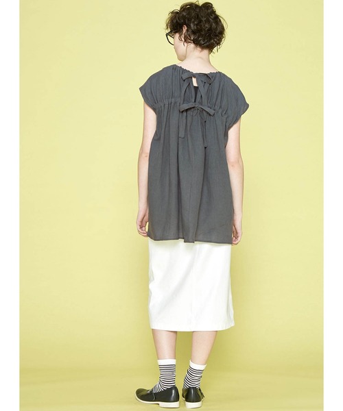 シロップ．（シロップ．）の「たっぷり後ろギャザーの麻混チュニックトップス（チュニック・レディース・ブラック/グレー・SMALL/MEDIUM/LARGE/X-LARGE/XX-LARGE）」の8枚目の写真