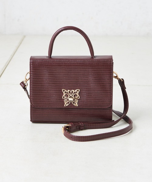 one after another NICE CLAUP（ワンアフターアナザーナイスクラップ）の「バタフライスクエアバッグ（ショルダーバッグ・レディース・ブラウン/ベージュ/ゴールド・FREE）」の2枚目の写真