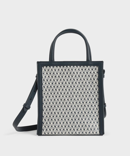 CHARLES & KEITH(チャールズ & キース)の「ウーベンダブルハンドル トートバッグ / Woven Double Handle Tote Bag(トートバッグ・レディース・ブラック/カーキ/ブルーグリーン/イエロー・M)」の3枚目の写真