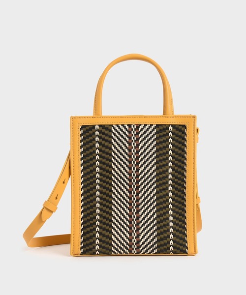 CHARLES & KEITH(チャールズ & キース)の「ウーベンダブルハンドル トートバッグ / Woven Double Handle Tote Bag(トートバッグ・レディース・ブラック/カーキ/ブルーグリーン/イエロー・M)」の4枚目の写真