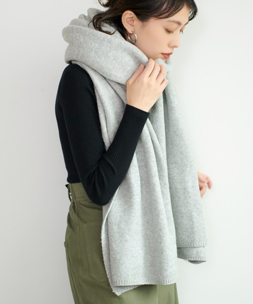 coca（coca）（コカ）の「着られるブランケットニットショール（ストール/ショール・レディース・チャコールグレー/グレー/ベージュ/ブラック・ONE SIZE）」の4枚目の写真