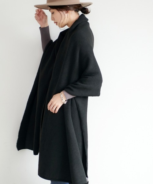 coca（coca）（コカ）の「着られるブランケットニットショール（ストール/ショール・レディース・チャコールグレー/グレー/ベージュ/ブラック・ONE SIZE）」の2枚目の写真