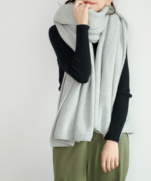 coca（coca）（コカ）の「着られるブランケットニットショール（ストール/ショール・レディース・チャコールグレー/グレー/ベージュ/ブラック・ONE SIZE）」の6枚目の写真