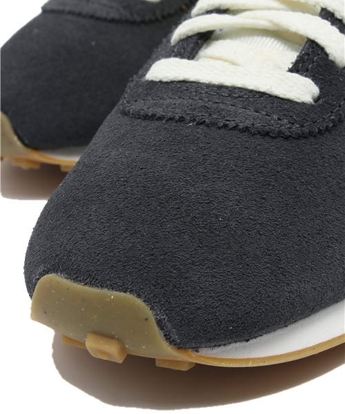 NIKE(ナイキ)の「ウィメンズ ナイキ プリモントリオール レーサー ビンテージ WMS NIKE PRE MONTREAL RCR VNTG 555258-009(スニーカー・レディース・ライトグリーン・23cm/23.5cm/24.5cm/24cm)」の5枚目の写真