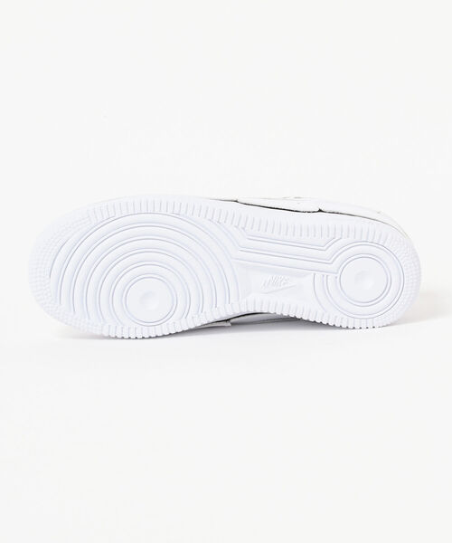 NIKE（ナイキ）の「NIKE / Air Force 1/1 Cosmic Clay（スニーカー・メンズ・ホワイト・26.5cm/27.5cm/28.5cm/26.0cm/27.0cm/28.0cm）」の2枚目の写真