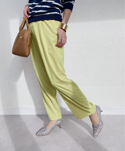 MAMIAN（マミアン）の「ローファースタイル パンプス (5.0cmヒール)（パンプス・レディース・ブラック/シルバー/ブラック系その他/パイソン/キャメル/グレイッシュベージュ/ベージュ系その他/ブラウン・22.5cm/23.5cm/24.5cm/23.0cm/24.0cm/25.0cm）」の17枚目の写真