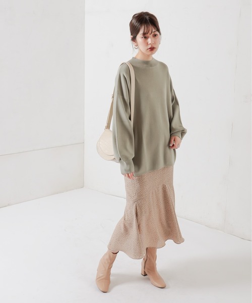 natural couture(ナチュラルクチュール)の「バックスリットハイネックニット(ニット/セーター・レディース・ブラック/オフホワイト/イエロー/ミント/ラベンダー・FREE)」の15枚目の写真
