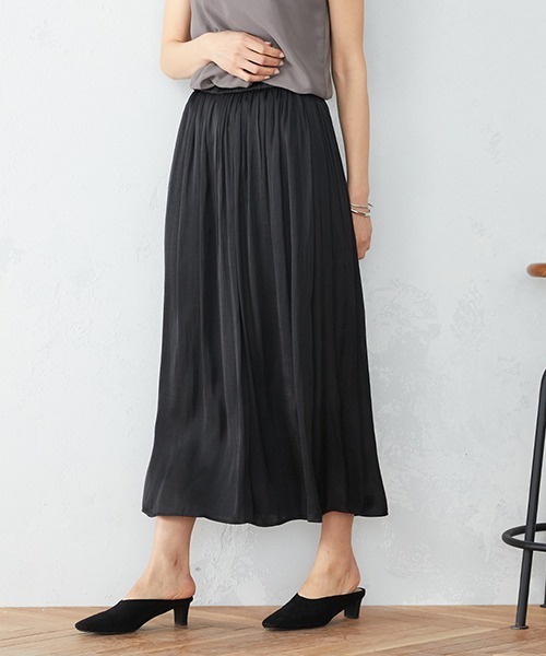 COMME CA ISM(コムサイズム)の「〈ウエストゴム〉ヴィンテージサテン ラップ風パンツ(その他パンツ・レディース・ブラック/ピンク系その他・SMALL/MEDIUM/LARGE/X-LARGE)」の1枚目の写真