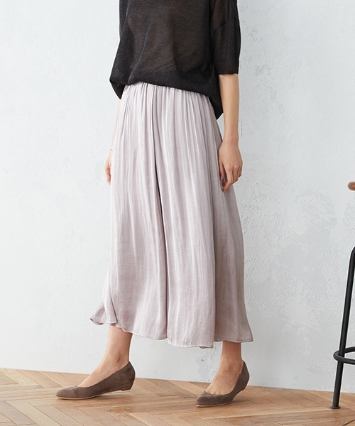 COMME CA ISM(コムサイズム)の「〈ウエストゴム〉ヴィンテージサテン ラップ風パンツ(その他パンツ・レディース・ブラック/ピンク系その他・SMALL/MEDIUM/LARGE/X-LARGE)」の5枚目の写真