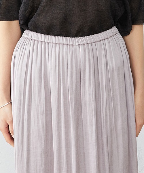 COMME CA ISM(コムサイズム)の「〈ウエストゴム〉ヴィンテージサテン ラップ風パンツ(その他パンツ・レディース・ブラック/ピンク系その他・SMALL/MEDIUM/LARGE/X-LARGE)」の3枚目の写真