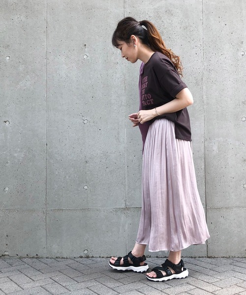 COMME CA ISM(コムサイズム)の「〈ウエストゴム〉ヴィンテージサテン ラップ風パンツ(その他パンツ・レディース・ブラック/ピンク系その他・SMALL/MEDIUM/LARGE/X-LARGE)」の13枚目の写真