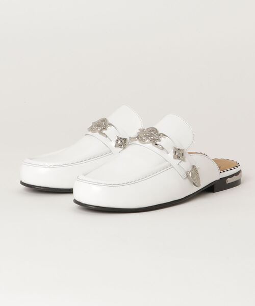 TOGA PULLA(トーガ プルラ)の「TOGA PULLA "WHITE POLID”シューズ(パンプス・レディース・ホワイト・38/37/36)」の11枚目の写真