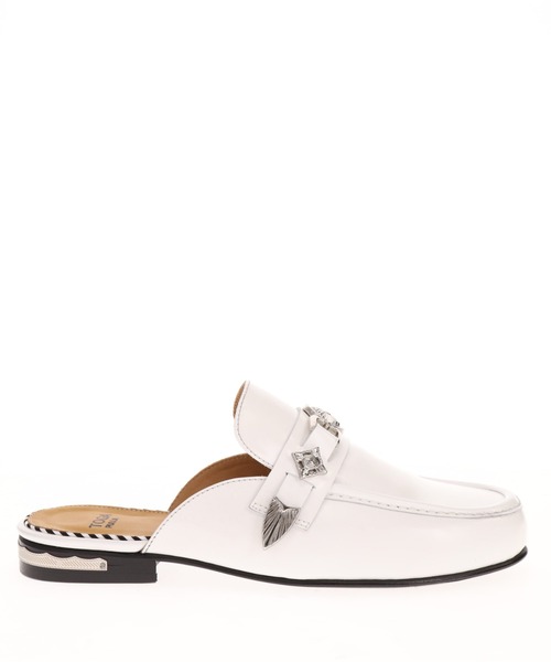 TOGA PULLA(トーガ プルラ)の「TOGA PULLA "WHITE POLID”シューズ(パンプス・レディース・ホワイト・38/37/36)」の2枚目の写真