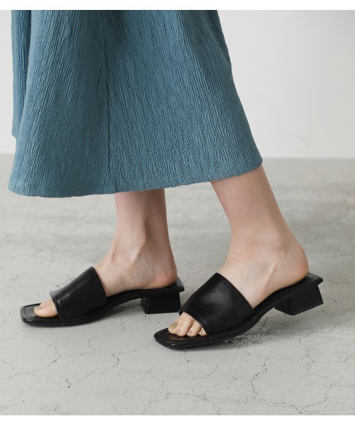 AZUL by moussy（アズールバイマウジー）の「STITCH LOW HEEL SANDALS/ステッチローヒールサンダル（サンダル・レディース・ブラック/カーキ/アイボリー・LARGE/SMALL/MEDIUM）」の10枚目の写真