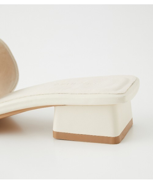 AZUL by moussy（アズールバイマウジー）の「STITCH LOW HEEL SANDALS/ステッチローヒールサンダル（サンダル・レディース・ブラック/カーキ/アイボリー・LARGE/SMALL/MEDIUM）」の22枚目の写真