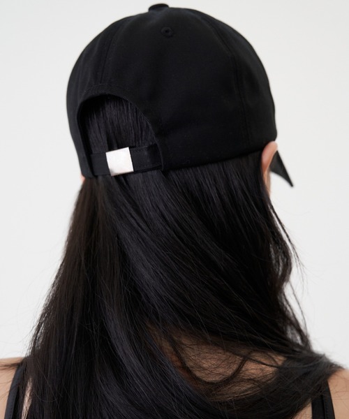 FEKETE（フェケテ）の「FEKETE MADE LOGO CAP（キャップ・メンズ・ホワイト/ブラック・FREE）」の14枚目の写真