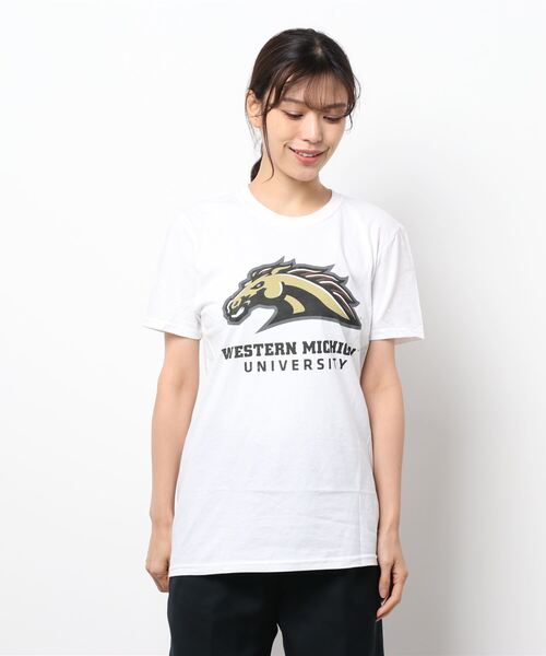 Trau&Loevner(トラウアンドローブナー)の「VINTAGE COMPANY LOGO TEE(Tシャツ/カットソー・レディース・その他/ホワイト×ブラック/レッド系その他3/ブラック系その他/ブラウン系その他/レッド系その他/グレー系その他2/グリーン系その他2/ホワイト系その他3/ホワイト系その他5/ホワイト系その他7/ブラック系その他2/グレー系その他3/グレー系その他/グリーン系その他/ホワイト系その他2/ホワイト系その他4/ホワイト系その他6/レッド系その他2/その他1/ホワイト系その他/レッド系その他5/イエロー系その他2/グレー系その他6/ホワイト×グリーン/ブラック系その他4/ホワイト×ホワイト/ストーン/ブラック系その他5/レッド系その他4/イエロー系その他/ホワイト×ブルー/ブラック系その他3/アイボリー/ホワイト/ブラック系その他6/ブルー系その他/グレー系その他5/ホワイト×グレー/グレー系その他4・L/M/S/XL)」の9枚目の写真