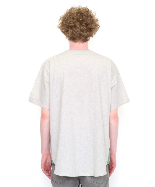 美品グラニフgraniphルミナスマッシュルームサイドガゼットパターンTシャツL 新品グラニフgraniphルミナスマッシュルームサイドガゼット