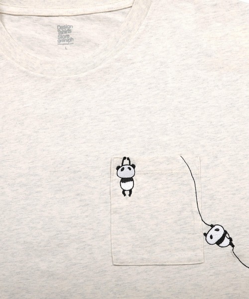 Design Tshirts Store graniph（デザイン　ティーシャツ　ストア　グラニフ）の「プレイングパンダ｜サイドガゼットパターンTシャツ（Tシャツ/カットソー・メンズ・ベージュ系その他・LARGE/MEDIUM/SMALL）」の3枚目の写真