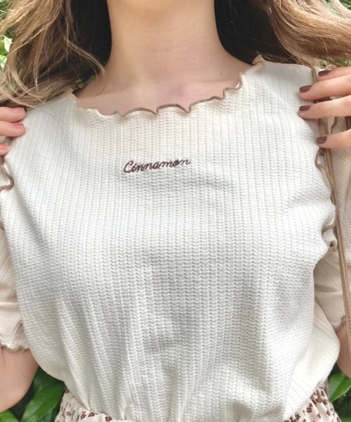 nemne store(ネンネストア)の「風に揺られるメロウ入りテレコ刺繍プルオーバー(Tシャツ/カットソー・レディース・オフホワイト/アイボリー/モカ・フリー)」の17枚目の写真