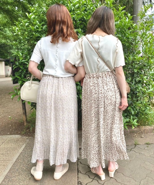 nemne store(ネンネストア)の「風に揺られるメロウ入りテレコ刺繍プルオーバー(Tシャツ/カットソー・レディース・オフホワイト/アイボリー/モカ・フリー)」の20枚目の写真