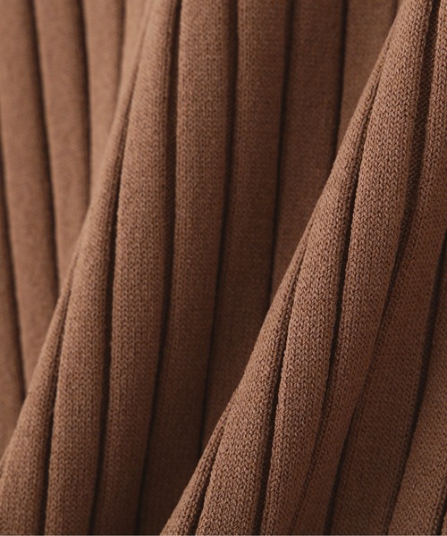 NATURAL BEAUTY BASIC（ナチュラルビューティーベーシック）の「ショルダー釦リブニット（ニット/セーター・レディース・ブラウン/ラベンダー/ネイビー・MEDIUM）」の8枚目の写真