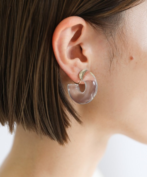 select MOCA(セレクトモカ)の「2021 SS Cカーブクリアイヤリング(イヤリング・レディース・パープル/ブルー/イエロー・FREE)」の2枚目の写真