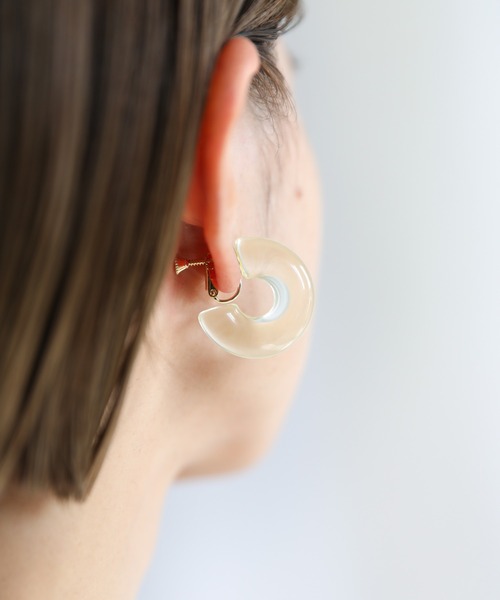 select MOCA(セレクトモカ)の「2021 SS Cカーブクリアイヤリング(イヤリング・レディース・パープル/ブルー/イエロー・FREE)」の14枚目の写真