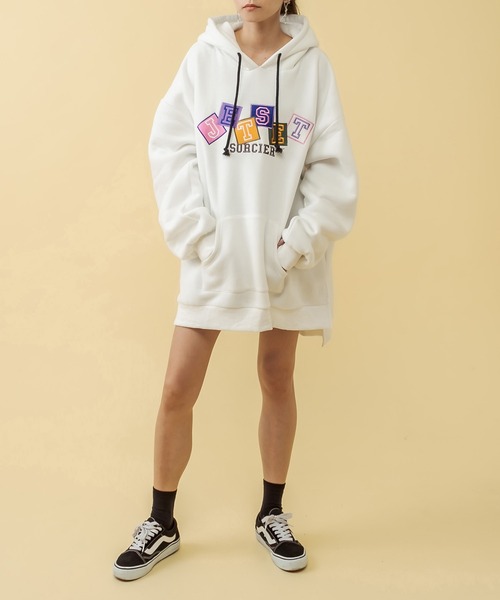 RASVOA（ラスボア）の「パイピングBIGパーカーワンピース（ワンピース・レディース・ブラック/オフホワイト/ブルー・FREE）」の10枚目の写真