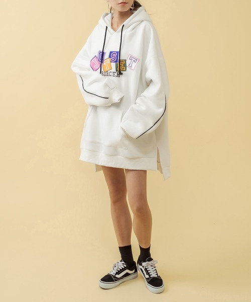 RASVOA（ラスボア）の「パイピングBIGパーカーワンピース（ワンピース・レディース・ブラック/オフホワイト/ブルー・FREE）」の13枚目の写真