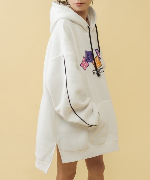 RASVOA（ラスボア）の「パイピングBIGパーカーワンピース（ワンピース・レディース・ブラック/オフホワイト/ブルー・FREE）」の16枚目の写真