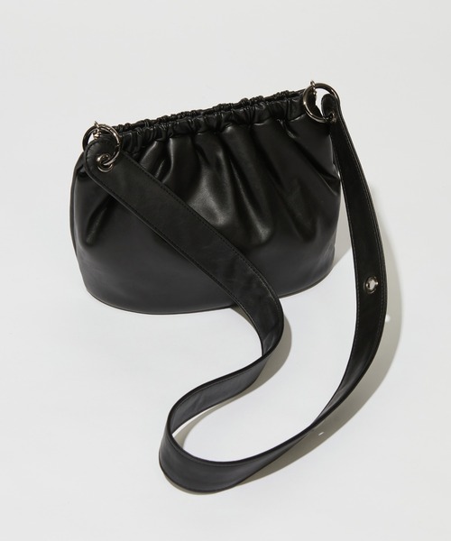 SAMO ONDOH(セイモオンド)の「【SAMO ONDOH】EGG BAG S LAMBSKIN / セイモオンド 巾着 エッグバッグ S ラムスキン(ショルダーバッグ・レディース・ブラック/クリーム/キャメル・FREE)」の2枚目の写真