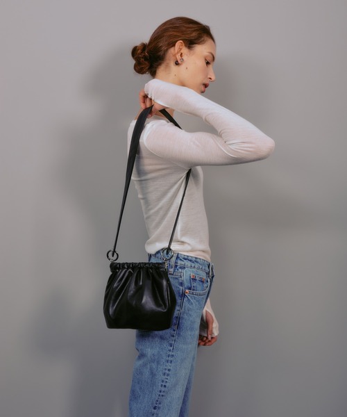 SAMO ONDOH(セイモオンド)の「【SAMO ONDOH】EGG BAG S LAMBSKIN / セイモオンド 巾着 エッグバッグ S ラムスキン(ショルダーバッグ・レディース・ブラック/クリーム/キャメル・FREE)」の13枚目の写真