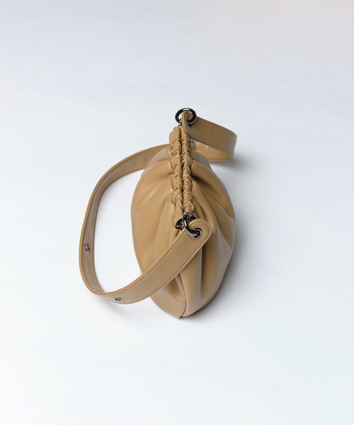 SAMO ONDOH(セイモオンド)の「【SAMO ONDOH】EGG BAG S LAMBSKIN / セイモオンド 巾着 エッグバッグ S ラムスキン(ショルダーバッグ・レディース・ブラック/クリーム/キャメル・FREE)」の7枚目の写真