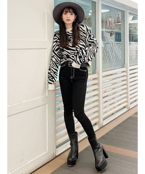 GYDA（ジェイダ）の「ワンウォッシュハイウエストパンツ（デニムパンツ・レディース・ブラック/その他2・SMALL/MEDIUM/LARGE/XX-SMALL/X-SMALL）」の17枚目の写真