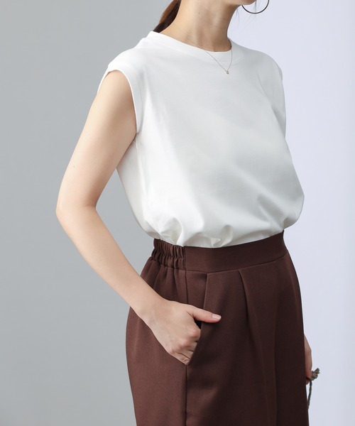 COLONY 2139(コロニートゥーワンスリーナイン)の「【ULTRA HYBRID】USAコットンノースリーブTシャツ(Tシャツ/カットソー・レディース・チャコールグレー/オフホワイト/サックスブルー・LARGE/SMALL/MEDIUM)」の17枚目の写真