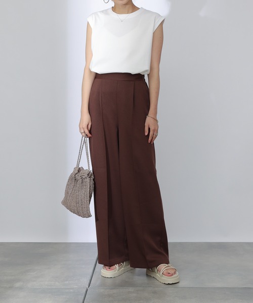 COLONY 2139(コロニートゥーワンスリーナイン)の「【ULTRA HYBRID】USAコットンノースリーブTシャツ(Tシャツ/カットソー・レディース・チャコールグレー/オフホワイト/サックスブルー・LARGE/SMALL/MEDIUM)」の15枚目の写真