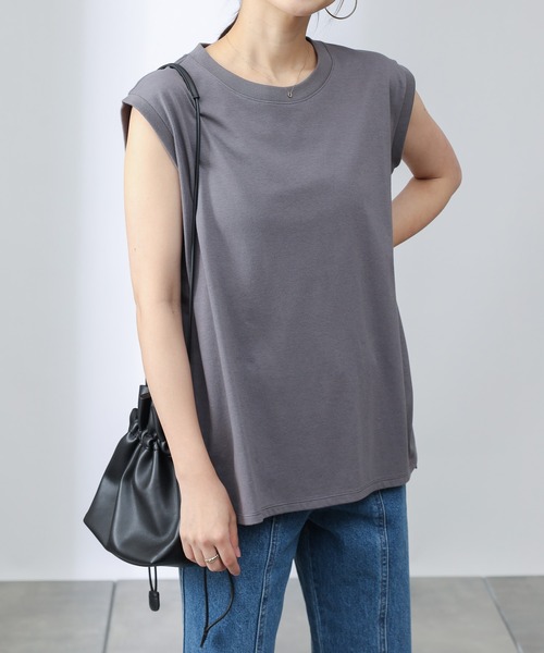 COLONY 2139(コロニートゥーワンスリーナイン)の「【ULTRA HYBRID】USAコットンノースリーブTシャツ(Tシャツ/カットソー・レディース・チャコールグレー/オフホワイト/サックスブルー・LARGE/SMALL/MEDIUM)」の10枚目の写真