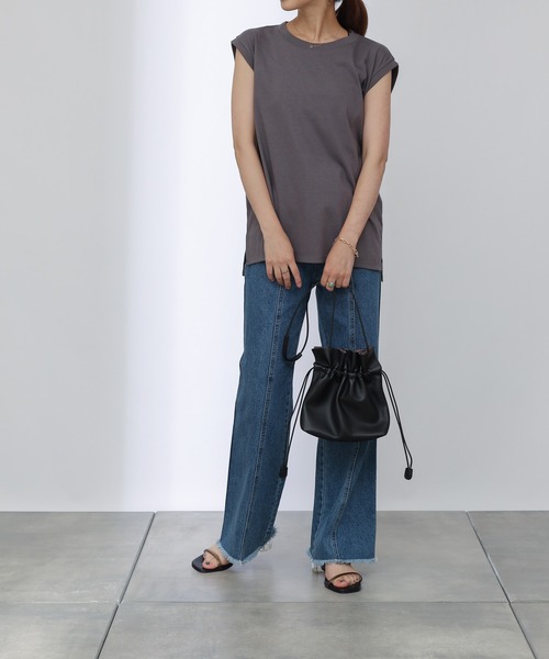 COLONY 2139(コロニートゥーワンスリーナイン)の「【ULTRA HYBRID】USAコットンノースリーブTシャツ(Tシャツ/カットソー・レディース・チャコールグレー/オフホワイト/サックスブルー・LARGE/SMALL/MEDIUM)」の22枚目の写真