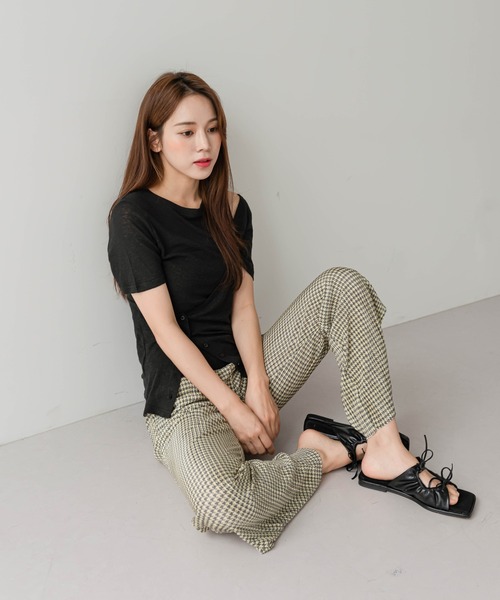 UNE MANSION(ユヌマンション)の「ハウンズトゥースプリーツパンツ(スラックス・レディース・ブラック/イエロー・FREE)」の6枚目の写真