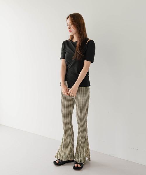 UNE MANSION(ユヌマンション)の「ハウンズトゥースプリーツパンツ(スラックス・レディース・ブラック/イエロー・FREE)」の17枚目の写真