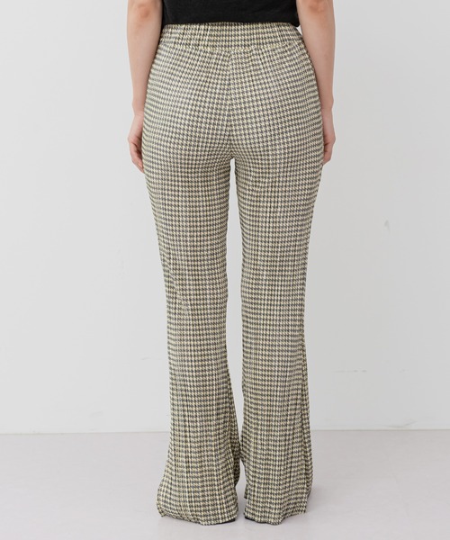 UNE MANSION(ユヌマンション)の「ハウンズトゥースプリーツパンツ(スラックス・レディース・ブラック/イエロー・FREE)」の18枚目の写真